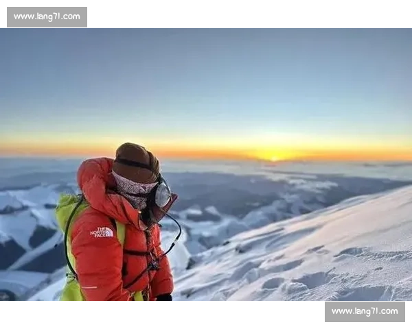 挑战极限探索自然美景登山运动带来的心灵与身体双重洗礼