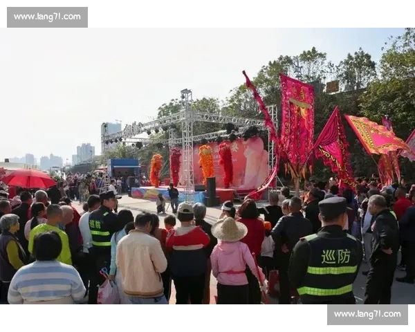 热烈欢腾的盛会点燃全城激情共享欢乐时光